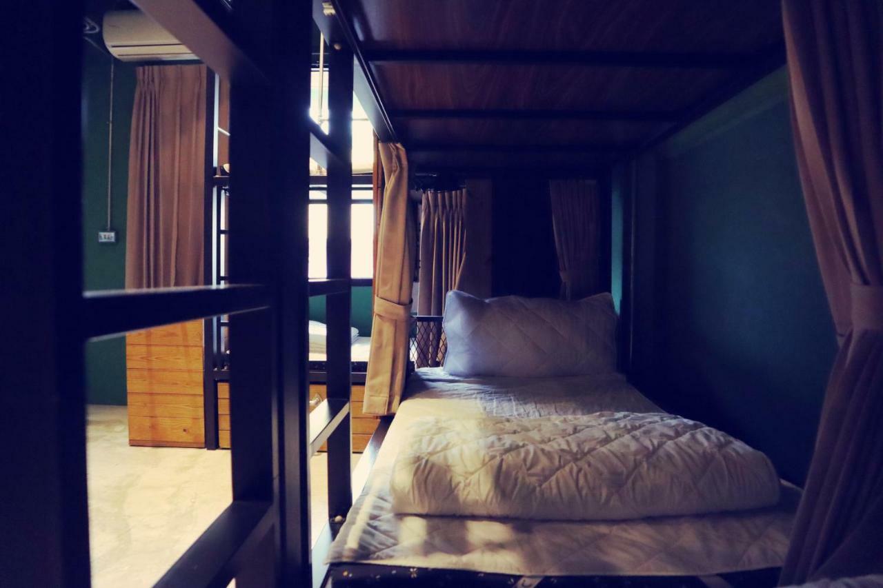Travel Charger Hostel Kota Hualien Bagian luar foto